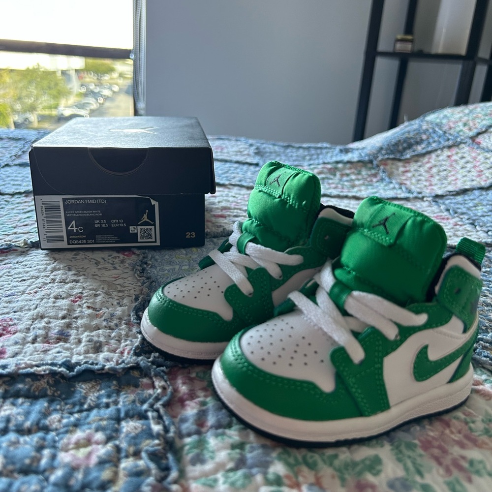 NWOT Jordan 1 Mid Lucky Green/Black/White in Toddler sz 4c